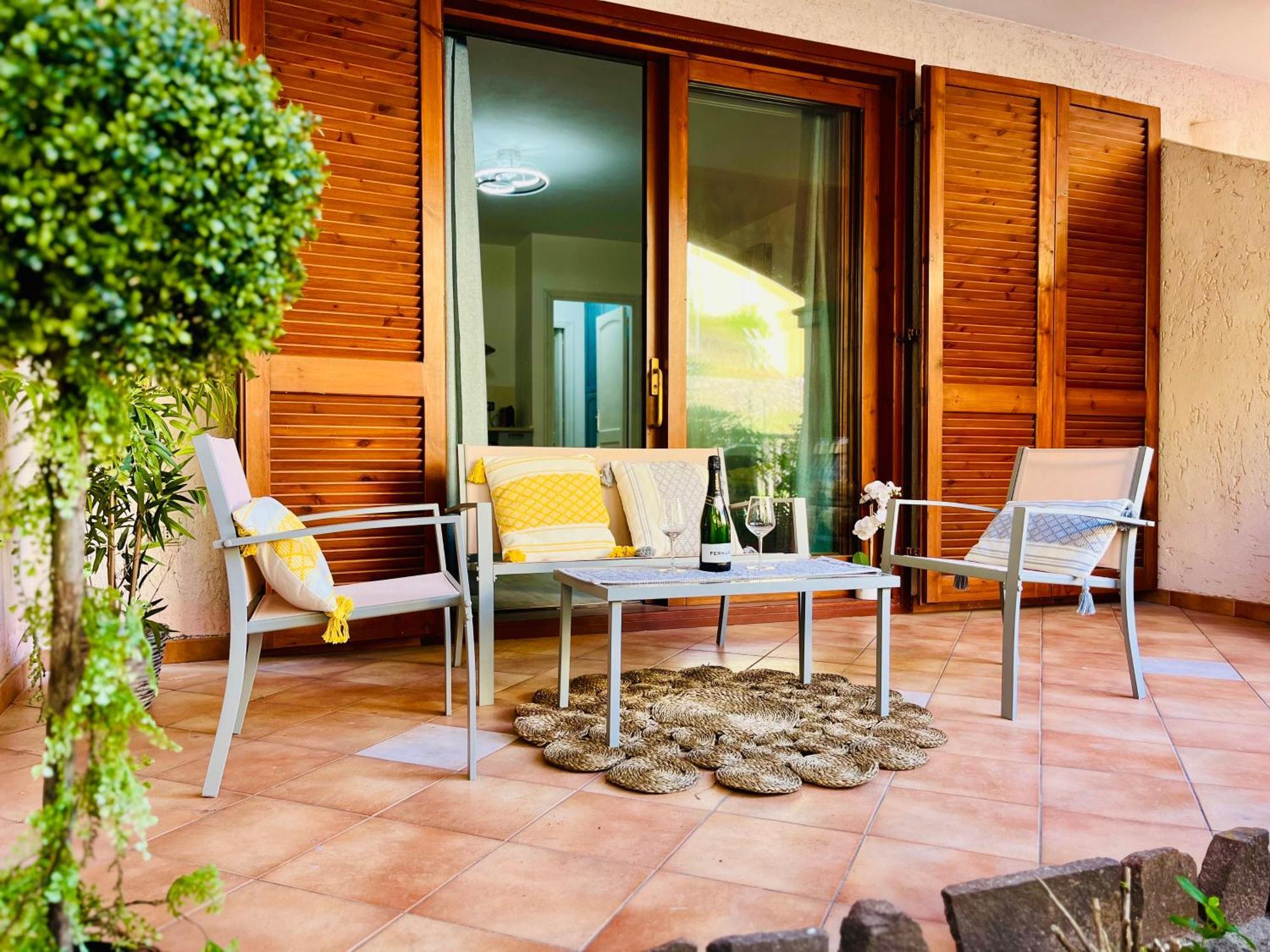 Shardana 3 - Relax A Due Passi Dalla Spiaggia Castelsardo Exterior photo