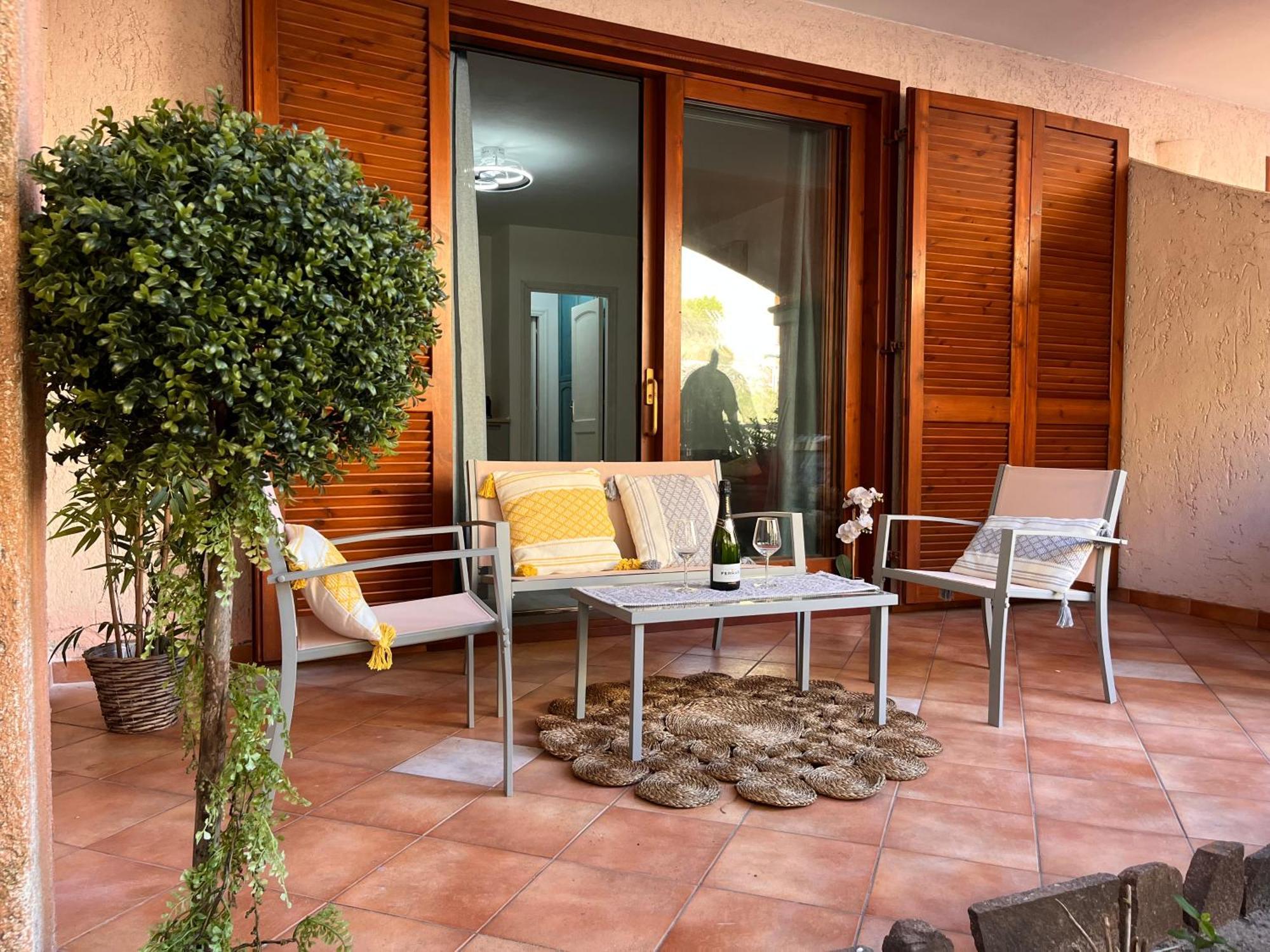 Shardana 3 - Relax A Due Passi Dalla Spiaggia Castelsardo Exterior photo